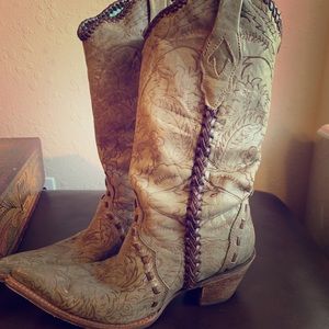 Corral brand Cowboy Boots from the Retro line 9.5M
